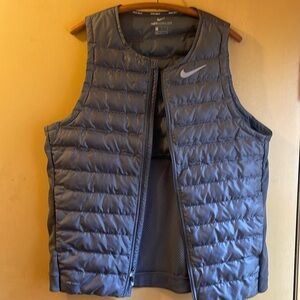 Nike grey golf vest large